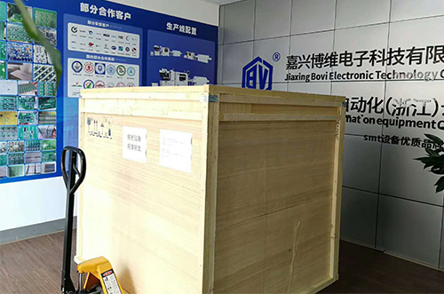 安徽客戶SMT設(shè)備專車送貨，貨到上門安裝調(diào)試